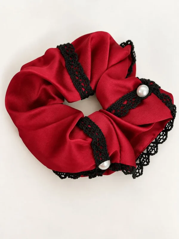Pearl Scrunchie