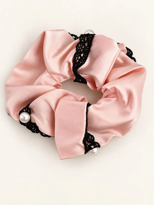 Pearl Scrunchie